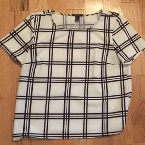 Dress shirt size medium